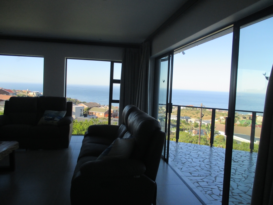3 Bedroom Property for Sale in Dana Bay Western Cape